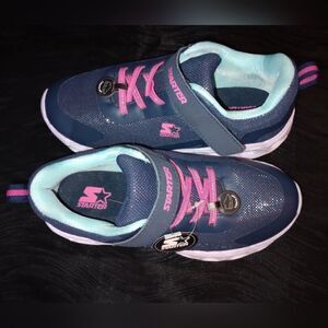 NWT girls size 3 Starter tennis shoes, light up when you walk